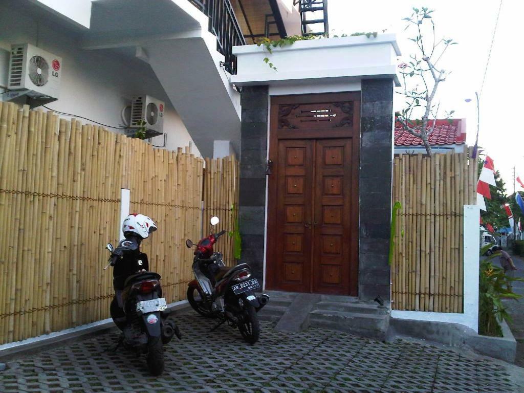The Wayang Homestay Джок'якарта Екстер'єр фото
